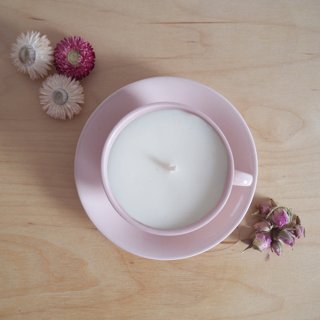 Bougie unie vieux rose parfum lessive fraîche
