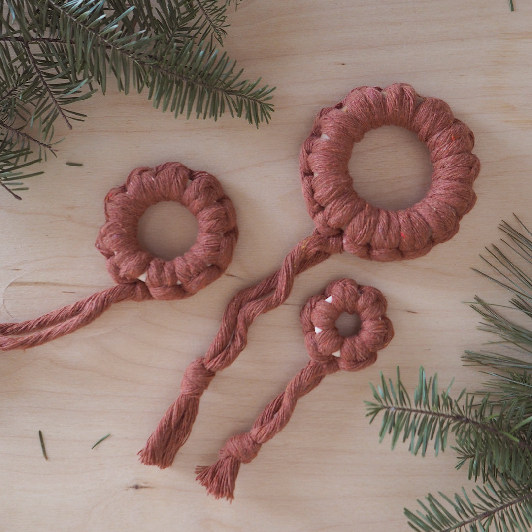 Ornements en macramé