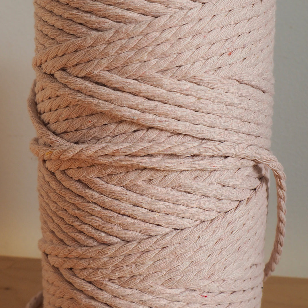 Ensemble de fabrication: jardinière en macramé