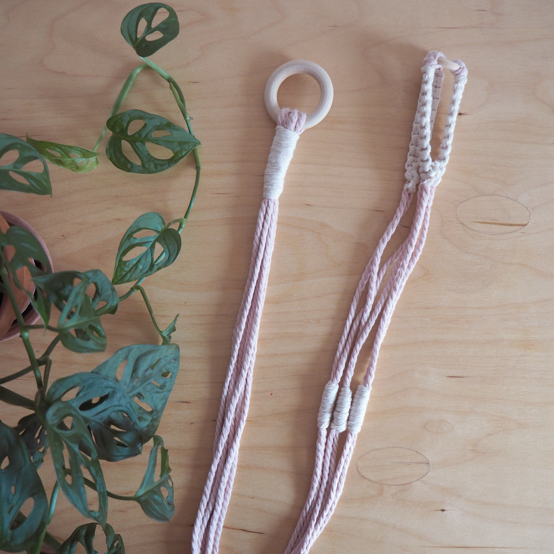 Jardinière en macramé ajustable minimaliste